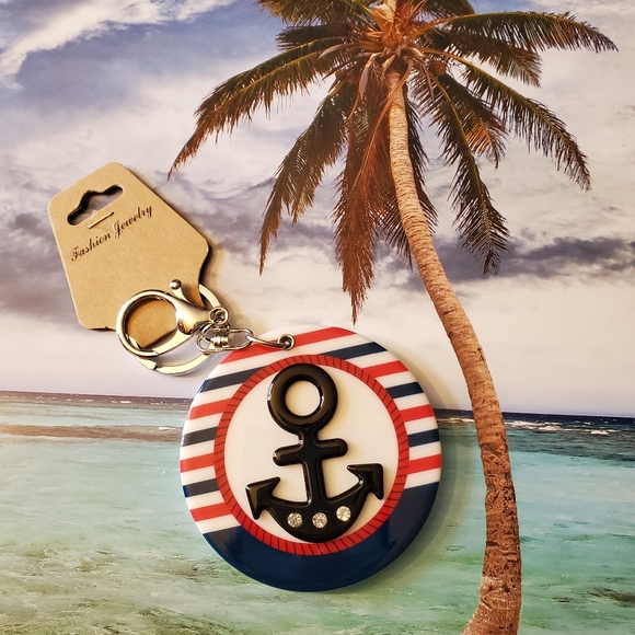 Anchor Keychain with Mirror - Picture 5 of 7